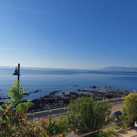 Holiday Home View On The Sea Кала-Гононе Экстерьер фото